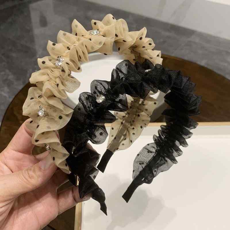 ・カテゴリ: ヘッドドレス・スタイル: コンサバ、フェミニン・デザイン: グリッター、パール、ビー（蜂）・サイズ: 幅4cm・カラー展開: ブラック、カーキ、ベージュ