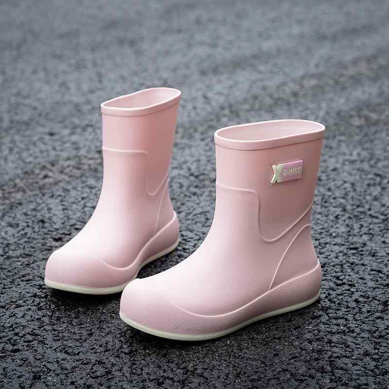 ・性別: 女性・筒高: ショートブーツ・厚み: 標準・ヒール高: フラット・柄: 無地・甲材: PVC・カラー展開: ブラック、ピンク・サイズ展開: 36、37、38、39、40・履き口: スリッポン・スタイル: スポーツカジュアル・カテゴリ: レディースレインブーツ