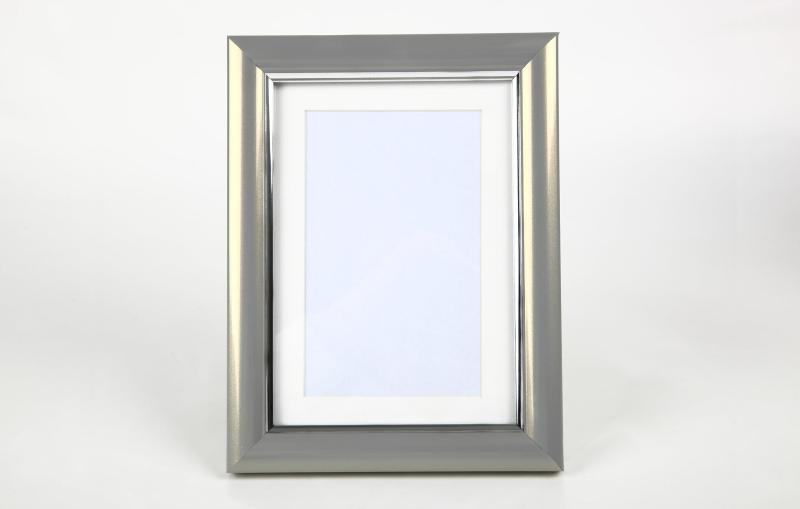 ARTMOMOSE 額縁 写真 サービス判 収納寸法117×86mm縦でも横向きでも使用可能のスタンド付き