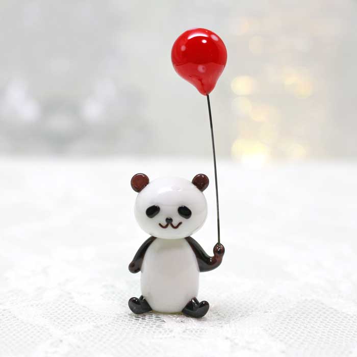 ガラス細工　パンダさんとバルーン 　パンダ　ぱんだ　動物　バルーン　風船　お祭り　お祝い　森　林　緑　公園　プレゼント　ミニチュア ガラス ディスプレイ オブジェ キャンドル 手作り 材料 キット おしゃれ かわいい 小物 glass