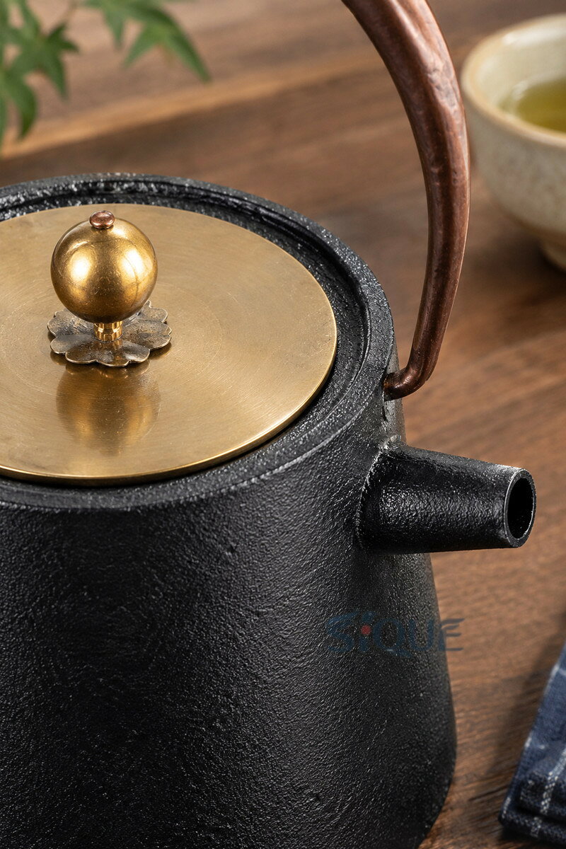 鉄分補給 鉄器 鋳物 おしゃれで実用的な伝統工芸品 1200ml 鉄製 直火可 ホーロー加工なし 茶道道具 フラット ケトル 鉄瓶 大容量 南部鉄瓶 やかん 鉄分補給鉄瓶兼用急須 鉄びん 急須 IH調 pureplus-10072786 ピュアプラス サンプル画像3