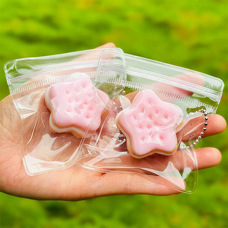 【25日23:59まで★100円OFFクーポン】 水感スクイーズ キーホルダー ミニサイズ パン 食パン いちご 星 スクイーズ 水感 低反発 ぷにぷに ふわとろ 袋のまま ふわふわ 柔らか プルプル 小さめ 粘着 玩 握る 高弾力 purpleriver-10012077 パープルリバー サンプル画像3