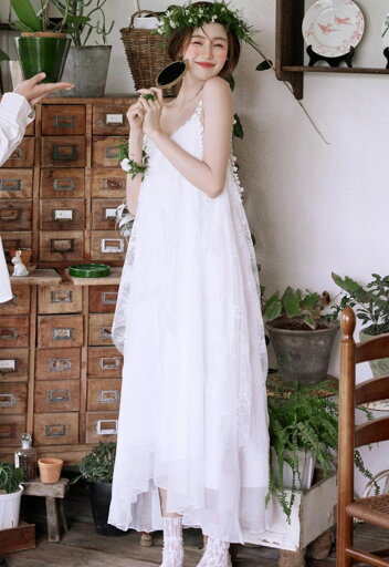 ロング丈 レース ワンピース キャミソール 蝶のストラップ 二重生地 フレア Vネック ゆったり セクシー 花柄 刺繍 不規則 フリル エレガント 白 二次会 パーティー 結婚式 ロング丈 レース ワンピース キャミソール 蝶のストラップ 二重生地 フレア Vネック ゆったり セクシー 花柄 刺繍 不規則 フリル エレガント 白 二次会 パーティー 結婚式