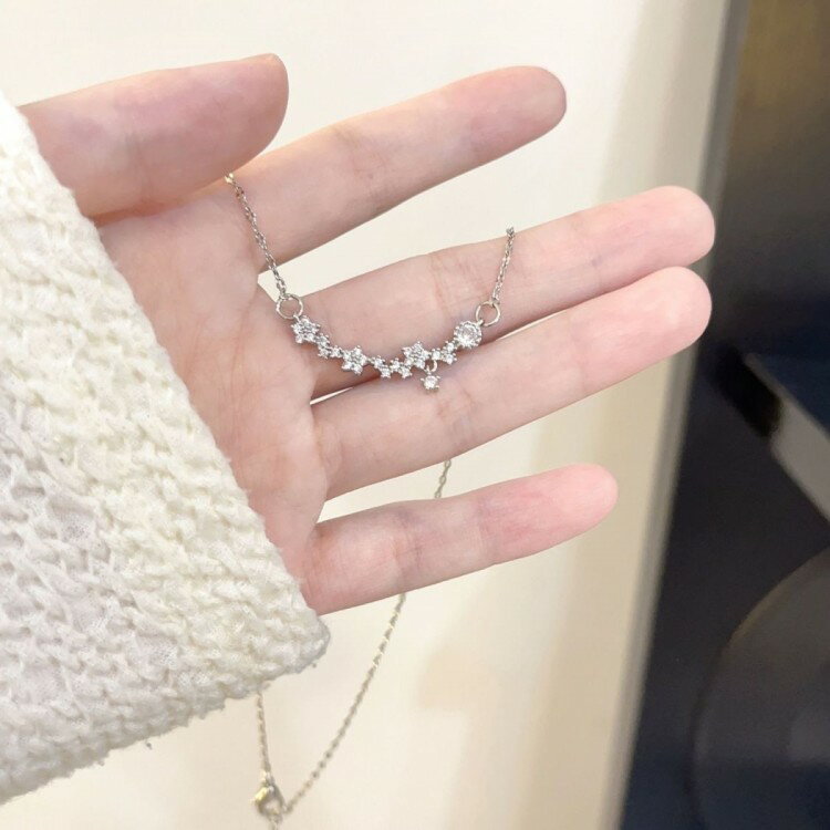 【先着60名：200円Offクーポン】秋冬の鎖骨チェーン星のネックレス女性のニッチなデザイン鎖骨のinsシ..