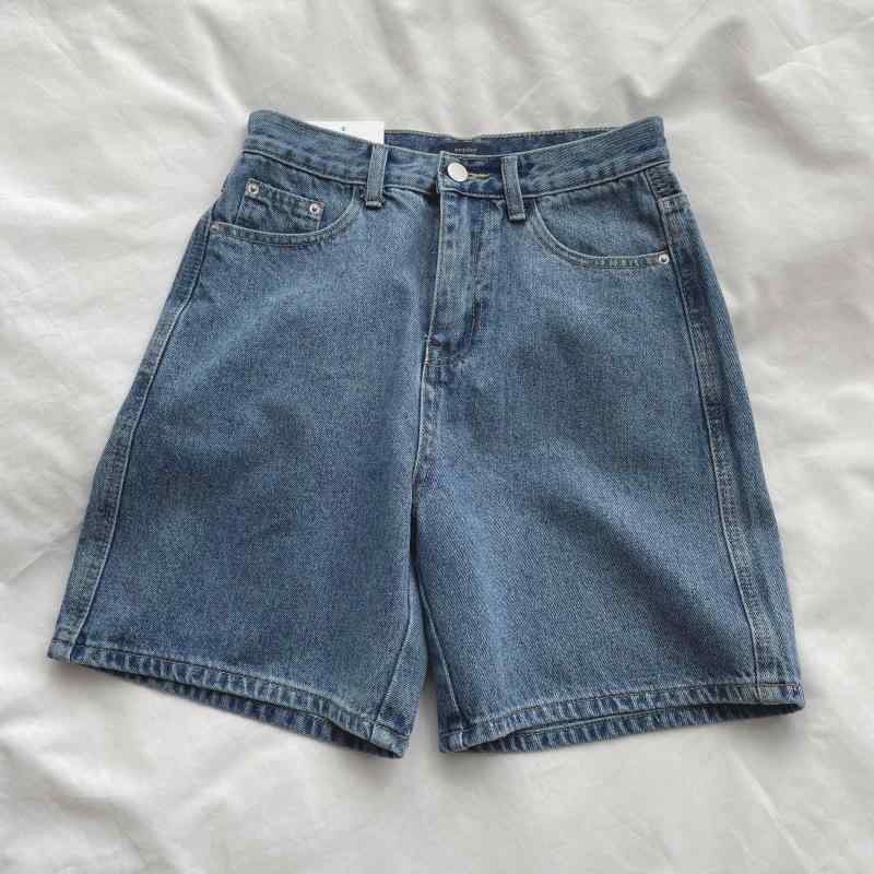・カテゴリ: デニムパンツ・主な素材: 綿 70%〜80%・スタイル: カジュアル、通勤、コンフォート・パンツ丈: 5分丈・ウエスト: ハイウエスト・厚さ: レギュラー・デザイン特徴: レトロ、ウォッシュ加工・カラー展開: レトロブルー、ライトブルー・サイズ展開: S、M、L、XL、2XL、3XL、4XL、5XL・シルエット: ストレート・伸縮性: なし