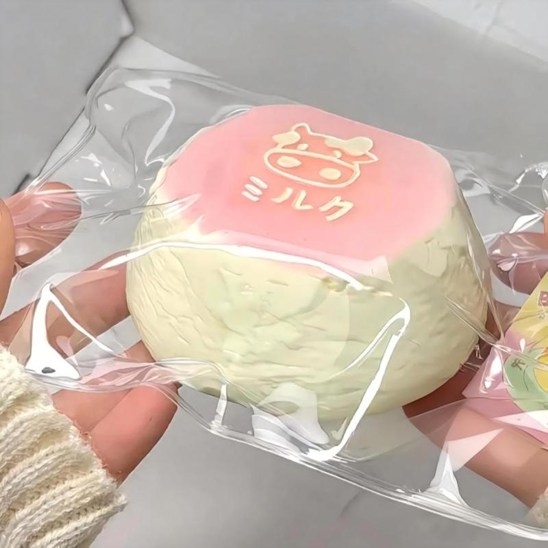 スクイーズケーキおもちゃ ぷにぷに 水感 ストレス解消 おもちゃ 減圧グッズ 低反発 握って ストレス発散 触感いい スクイーズおもちゃ 子供 大人 誕生日 新年 クリスマス プレゼント ギフ putera-10156523 GRATIQUE MIEI パッケージ画像