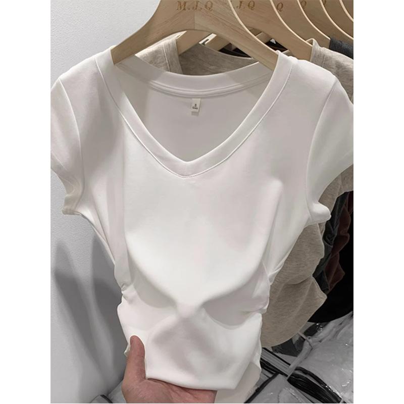 ・カテゴリ: Tシャツ・スタイル: 通勤、カジュアル・主な素材: 綿95%以上、スパンデックス30%以下・柄: 無地・ネックライン: Vネック・袖丈: 半袖・袖型: レギュラースリーブ・シルエット: スリムフィット・着丈: ショート丈（約40cm超〜50cm以下）・加工: 切り替え・人気要素: 無地・カラー展開: ホワイト、ライトグレー、ブラック、ダークグレー、ブラウン・サイズ展開: S、M、L、XL、XXL・着用シーン: 日常・柔らかさ: 適中