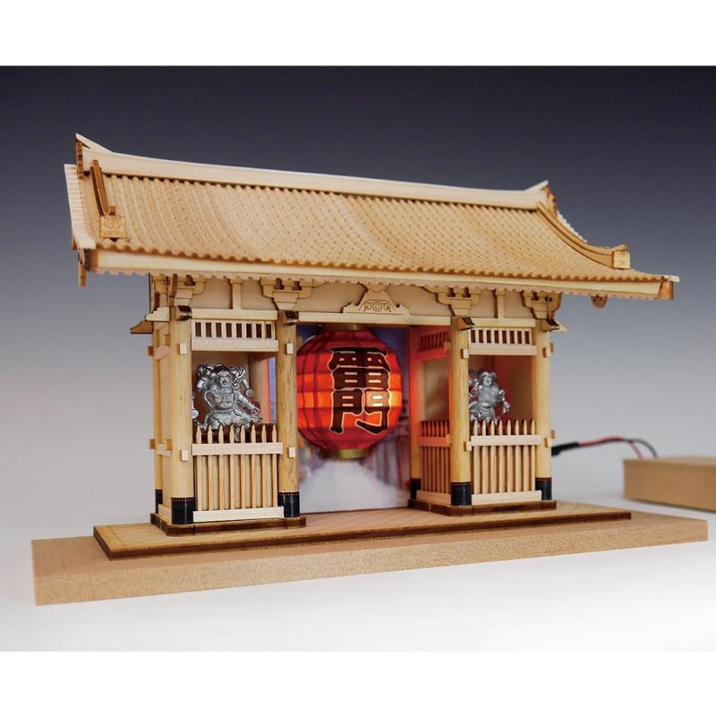 ウッディジョー 1/100 ハーフタイプ 浅草寺 雷門 ソフトメタル製の風神・雷神付 木製模型 未塗装組立キット 2