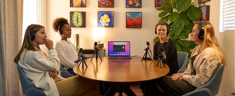 Apogee USBマイク iOS/Mac/Windows対応 24bit/96kHz USB Type-C &amp; Type-A/Lightning 配信用マイク ボーカル録音 ヘッドホン接続可 web会議 MiC Plus スタンド付き