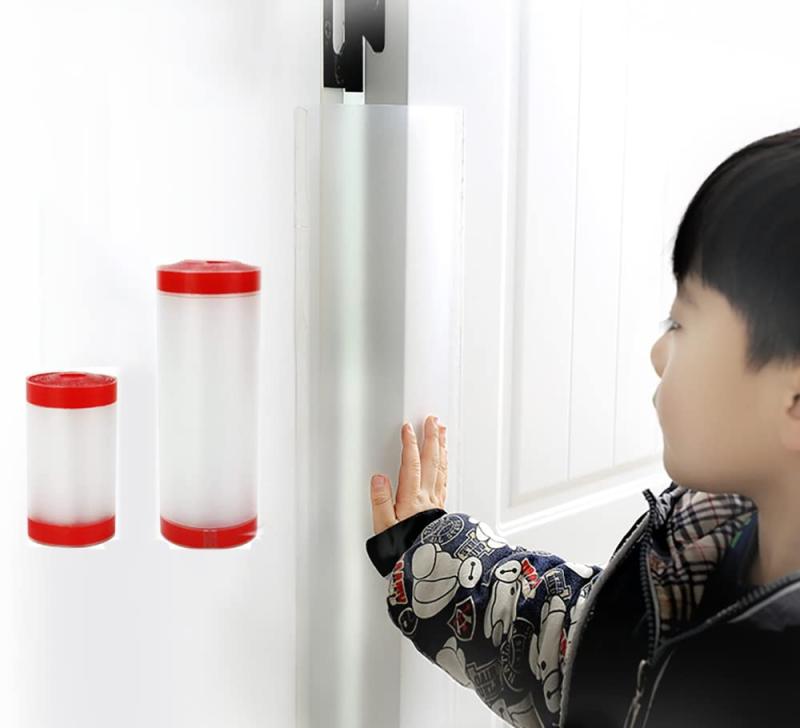 指はさみ防止 指はさみ防止カバー 隙間カバー【簡単に取付け】両面テープ付けるので、簡単に取付け可能。ネジなどの取り付け工具は不要です。女性一人でも設置可能です。お子様が成長してきて不要になった際に、取り外しも可能です。ドライヤーで温めて剥がせます。賃貸でもok【商品仕様】外側用　幅17cm × 長さ120cm *1、内側用　幅10cm × 長さ120cm *1　材料:高品質の環境に優しいPP材料【 半透明で外観を損なわないデザイン 】本製品のドアストッパーは『 外側・内側 』のどちらにもご使用頂けます。また、お目立ちにくい半透明のデザインでお部屋の雰囲気に馴染みやすく、様々な部分に配慮されたドアストッパーとなっております。 引き戸にはご使用頂けません。【多用途】ロングサイズのドア指挟み防止ストッパーなので、子どもの座り位置から立ち上がり位置まで広範囲にカバーしてくれます。隙間風対策にもなるので寒い冬などにもおすすめです。しっかりとすきまを埋めてくれるので、寒さ対策にとっても便利です。【利用範囲】子供のいる家庭、保育園、幼稚園、公民館などに対して、指がドアに挟まれないようにするリスク対策です。無心のドアの開閉にも怪我のリスクがあります。