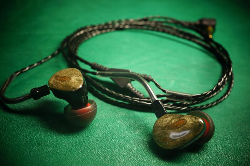 Rakuten - HEIR AUDIO IEM5.0 5xバランスドアーマチュア イヤホン（ケーブル脱着式）