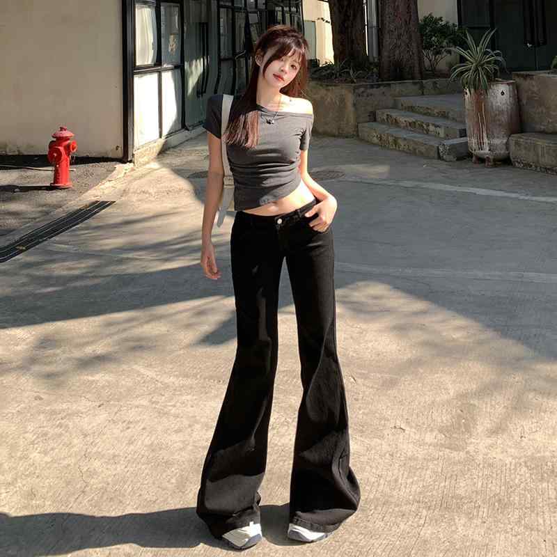 ・カテゴリ: 牛仔パンツ（ジーンズ）・素材: 綿70%以上80%未満・スタイル: お姉さん風、プライベートフェミニン・パンツの形状: ブーツカット・パンツ丈: 長ズボン・ウエストの位置: ローウエスト・厚さ: 普通・デザイン: 無地・カラー展開: ブラック、ブラック（ロング丈）、ホワイト、ホワイト（ロング丈）・サイズ展開: XS、S、M、L、XL・伸縮性: 微弾性・加工: ウォッシュ加工
