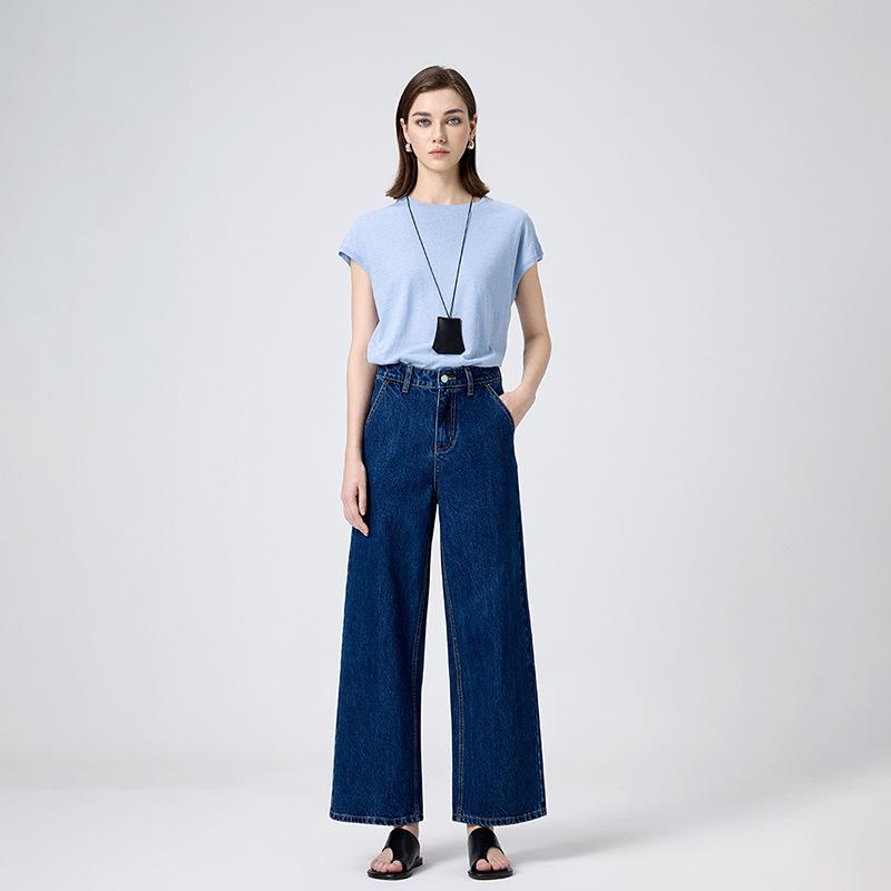 ・カテゴリ: デニムパンツ・主な素材: 綿95%以上・スタイル: ストレートパンツ、ワイドパンツ・パンツ丈: 九分丈・股上: ハイウエスト・生地の厚さ: 普通・デザイン特徴: ウォッシュ加工・カラー展開: ダークブルー・サイズ展開: 25、26、27、28、29・テイスト: フェミニン、オフィス通勤、きれいめ、韓国風・伸縮性: なし