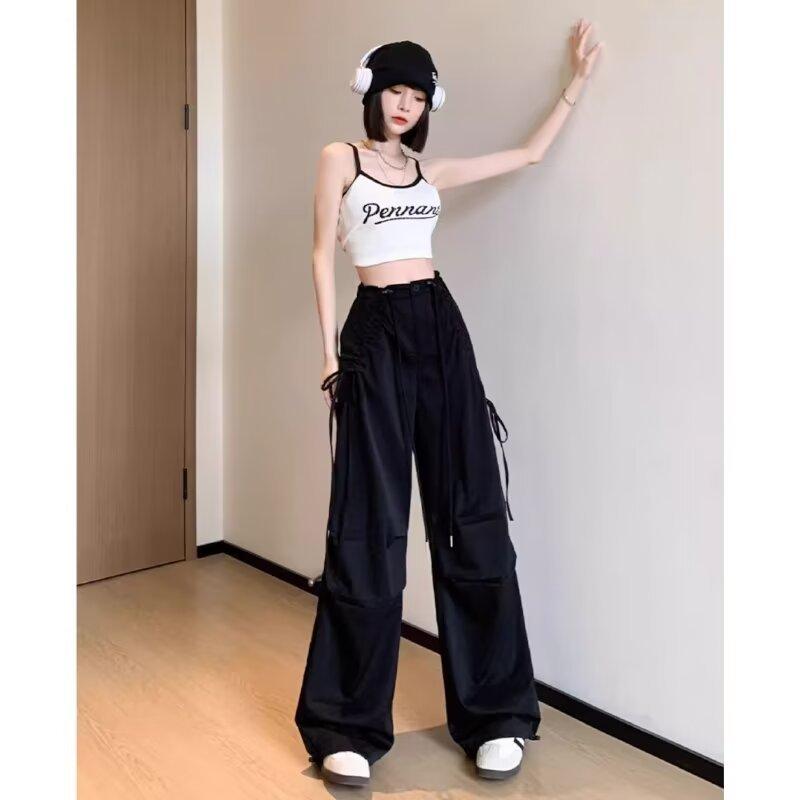 ・生地: タスラン100g（防水）・主な素材: ポリエステル・スタイル: ワークパンツ・パンツの形状: ワイド・丈: フルレングス・ウエスト: ハイウエスト・生地の厚さ: 薄手・デザイン: ポケット、パッチワーク・切り替え・カラー展開: ブラック、ダークグレー、ライトグレー・サイズ展開: S、M、L、XL、2XL、3XL・スタイル系統: きれいめ通勤、快適カジュアル・素材含有率: 95%以上・伸縮性: 若干あり・対象性別: レディース・カテゴリ: カジュアル