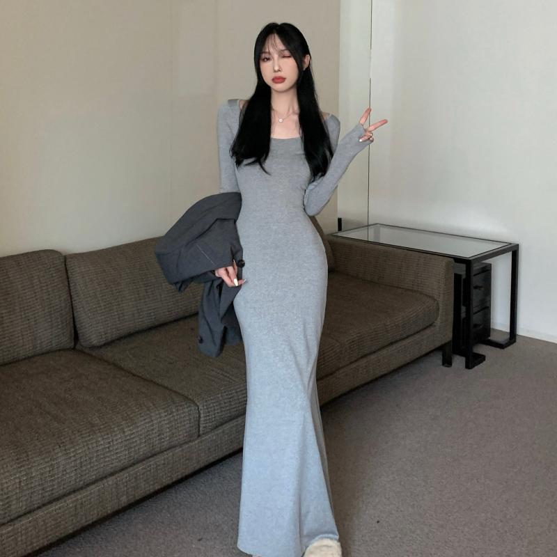 ワンピース レディース 秋冬 長袖 タイトワンピース コーヒー ブラウン ロング丈 ロングワンピース フィット スリム マーメイドライン マーメイドワンピース 膝下丈 マキシ丈 無地 着痩せ 普段使い デート おしゃれ かわいい putera-10242538 GRATIQUE MIEI パッケージ画像