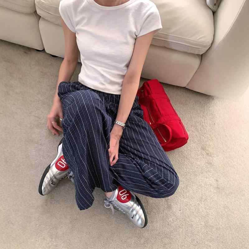 カジュアルパンツ レディース ワイドパンツ 部屋着 ルームウェア ボトムス ズボン 長ズボン ロングパンツ ゆるカジ 縦縞 ストライプ柄 ゆったり 体型カバー 着痩せ 通気性 楽ちん リラックス 散歩 お出かけ グレー ブラック putera-10267016 GRATIQUE MIEI パッケージ画像