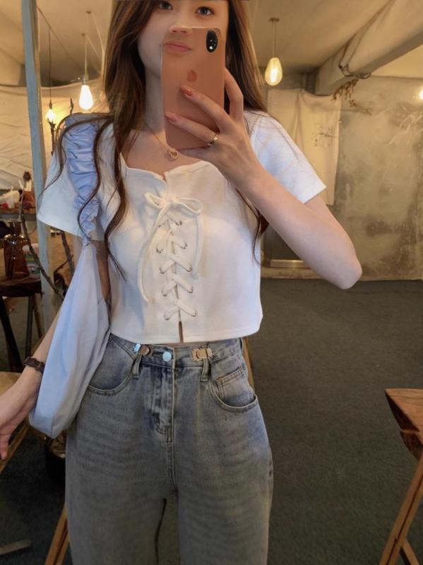 Tシャツ レディース ヴィンテージ風 スクエアネック 半袖 スリムフィット ハイウエスト ショート丈 クロップド丈 シンプル ベーシック 普段使い 通勤用 カジュアルスタイル おしゃれ かわいい・カテゴリ: Tシャツ・素材: ポリエステル・スタイル: プルオーバー、レトロ、エレガント・ネックライン: Vネック・袖丈: 半袖・袖タイプ: レギュラースリーブ・柄: 無地・フィット感: スリム・流行の要素: ヘソ出し・カラー展開: グレー、ホワイト・サイズ展開: M、L、XL、XXL・スタイルカテゴリ: レトロ、芸術的