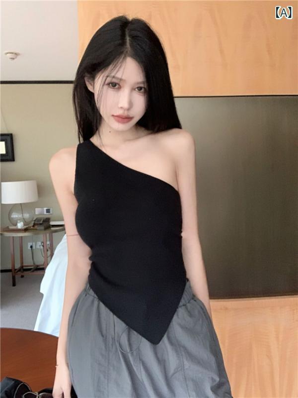 ・スタイル: 斜め掛けワンショルダー・シルエット: スリムフィット・着丈: ショート丈（約40cm〜50cm）・柄: 無地・主な素材: レーヨン70%〜80%、ポリエステル・カラー展開: ブラック、ホワイト、アプリコット、ピンク・サイズ展開: フリーサイズ（推奨体重37.5kg〜60kg）・対象: レディース・肩紐デザイン: ワンショルダーストラップ・伸縮性: ややあり