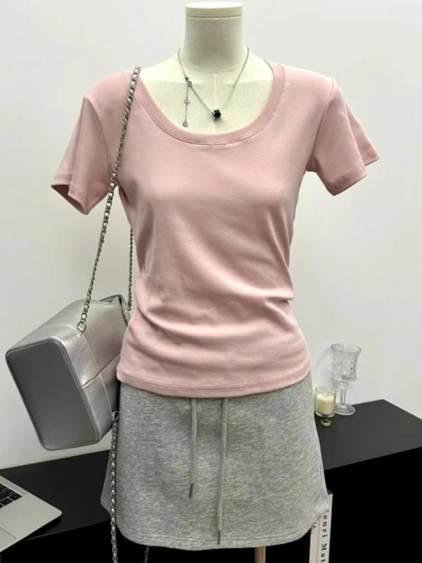 ・カテゴリ: Tシャツ・スタイル: カジュアル・主な素材: 綿95%以上、スパンデックス30%未満・柄: 無地・ネックライン: Uネック・袖丈: 半袖・袖の種類: レギュラースリーブ・フィット感: スリムフィット・着丈: 標準（50cm超65cm以下）・加工: 形態安定加工・デザイン特徴: カジュアル・カラー展開: サクラピンク、モーニグミストホワイト、ミントグリーン、コーンイエロー・サイズ展開: S、M、L