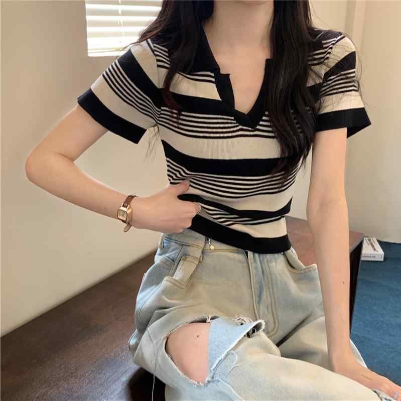 Tシャツ ポロシャツ レディース 半袖 ニット 襟付き トップス 襟付きシャツ カットソー サマーニット 薄手 ボーダー ショート丈 クロップド丈 プルオーバー カジュアル 学生 通学 普段使い デイリーユース フェミニン トレンド 春夏