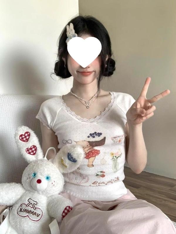 Tシャツ レディース カットソー 半袖 丸首 ラウンドネック レース 切り替え 花柄 刺繍 キャラクター プリント ショート丈 トップス スリム フィット プルオーバー カジュアル インナー インナーシャツ 薄手 コットン 綿 伸縮性 普段使い 旅行 レ