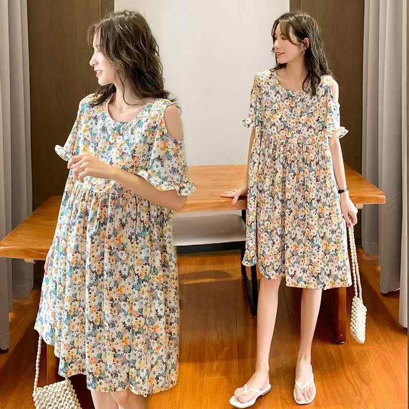 ワンピース マタニティ レディース 春夏 膝丈 半袖 花柄 シフォン 体型カバー 妊婦服 おしゃれ きれいめ カジュアル マタニティウェア・カテゴリ: ワンピース・ネックライン: クルーネック・袖丈: 三分袖・主な素材: ポリエステル95%以上・柄: 花柄・スカート丈: ミモレ丈・カラー展開: 画像カラー・サイズ展開: M, L, XL, 2XL, 3XL・スカートシルエット: Aライン・スタイル: 日韓カジュアル・流行の要素: プリーツ・袖の形状: フリル袖・加工: 起毛