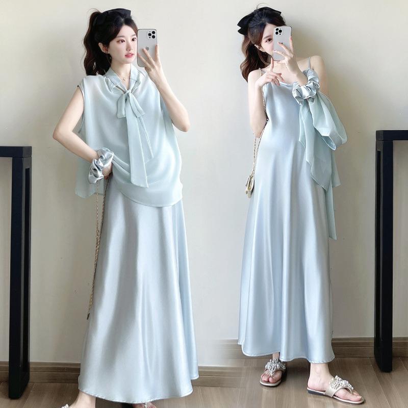 ワンピース レディース マタニティ キャミソール 高級感 サテン 醋酸 上品 通勤 服 2点セット オールシーズン・カテゴリ: セットアップ ・スタイル: ストリート ・素材: 混紡(醋酯繊維30%-50%未満) ・カラー展開: 黒色セット(ヘアゴム付き), ピンクセット(ヘアゴム付き), ライトブルーセット(ヘアゴム付き) ・サイズ展開: M, L, XL, 2XL ・セット内容: スカートセット ・スカート丈: ミモレ丈 ・袖型: レギュラー ・加工: パッチワーク/拼接