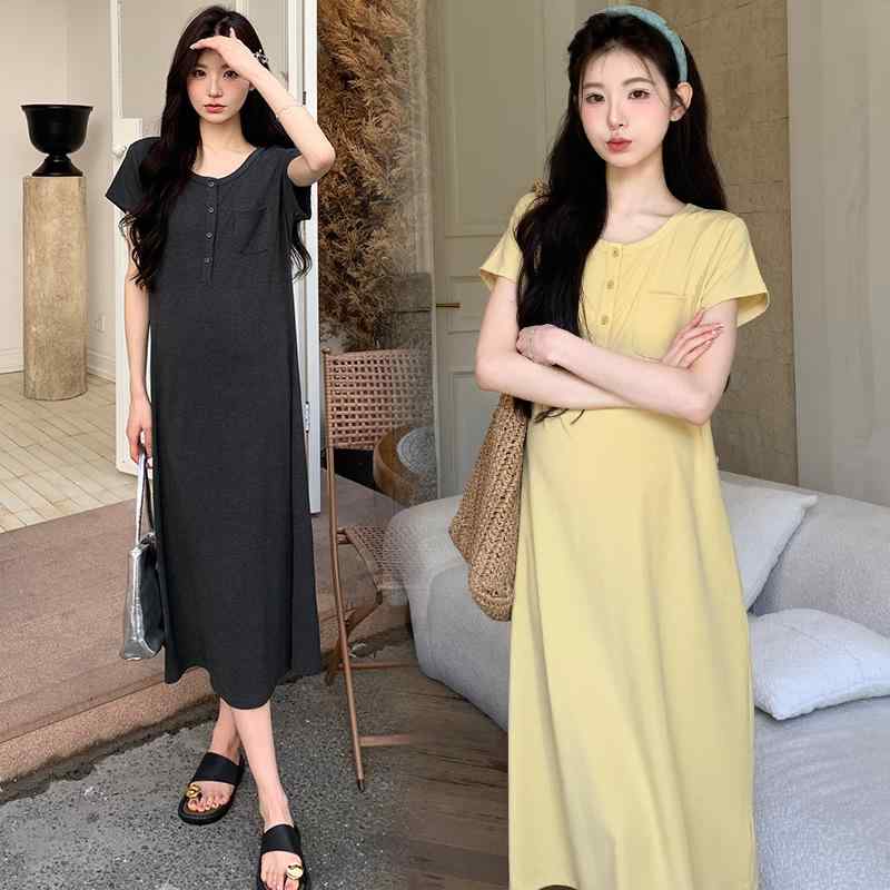 ワンピース レディース 妊婦 接触冷感 ゆったり シンプル きれいめ お出かけ ロング丈 産前産後 マタニティ オールシーズン・カテゴリ: ワンピース・ネックライン: ラウンドネック・袖丈: 三分袖・主な素材成分: 95%以上・柄: 無地・スカート丈: ミモレ丈・カラー展開: イエロー, グレー・サイズ展開: M, L, XL, 2XL・スタイル: エレガントカジュアル・流行元素: ポケット・袖型: スタンダードスリーブ・技法: シンプル