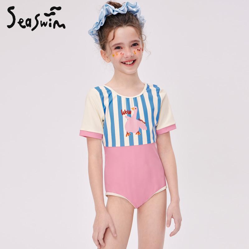 水着 女の子 キッズ ワンピース 日焼け防止 速乾 プロ仕様 三角ビキニ リゾート かわいい 伸縮性 軽量 スイミング プール 海 水遊び ビーチ 練習用 快適 フィット感 紫外線対策・対象性別: 女性・スタイル: 韓国風・面料: ナイロン80%・用途: 水泳、水遊び・カラー展開: 可愛いアヒル・サイズ展開: 100, 110, 120, 130, 140・タイプ: 三角パンツ