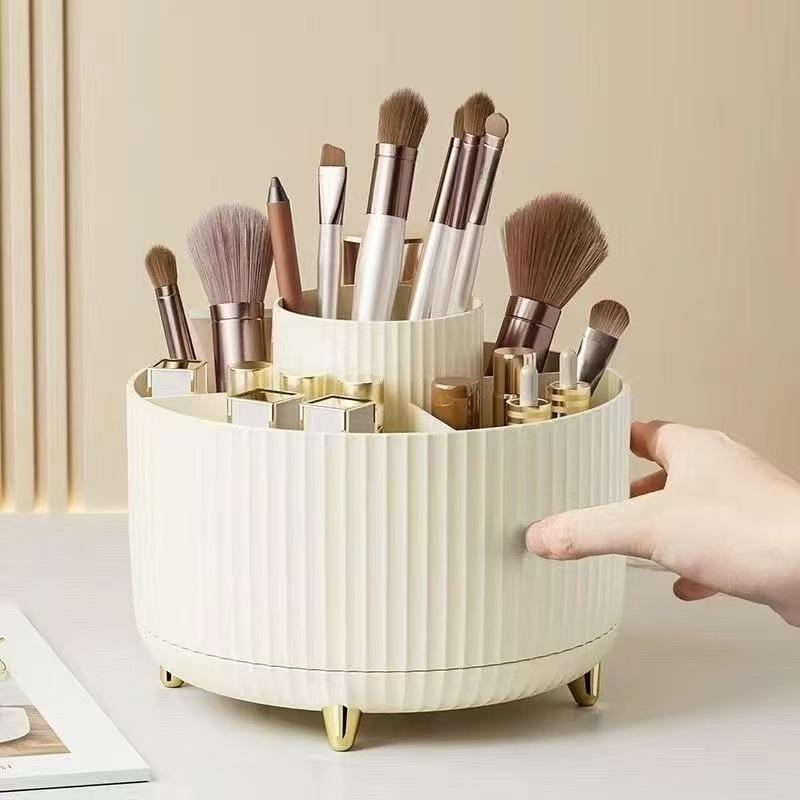 メイクボックス 回転式 メイクブラシケース 収納ケース 化粧品入れ 卓上ドレッサー ペン立て 口紅収納 アイシャドウケース コスメ収納スタンド おしゃれ 収納力抜群 デスク整理 雑貨収納 小物入れ シンプル 回転スタンド・素材: プラスチック・スタイル: 和風・カラー展開: ホワイト、ベージュ、ブラック、ピンク、ブルー