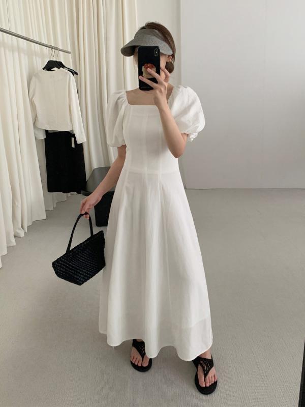 ワンピース レディース パフスリーブ オフショルダー Aライン ロング丈 無地 フレア シンプル フェミニン ガーリー きれいめ デート カジュアル 韓国風 スタイルアップ オールシーズン・素材: 麻混紡（天絲・ライオセル繊維、麻）・素材混率: 70%以上80%未満・柄: 無地・加工: ギャザー・スタイル: ベーシック・セット内容: 単品・スカート丈: ロング丈・スカートシルエット: Aライン・ネックライン: オフショルダー・袖の形状: パフスリーブ・袖丈: 半袖・ウエスト: ハイウエスト・トレンド: 無地・カラー展開: ブラック, ホワイト, ライトグレー, ブルー, ダークグレー・サイズ展開: S, M・カテゴリ: ワンピース・シルエット: スリムフィット・雰囲気: シンプル