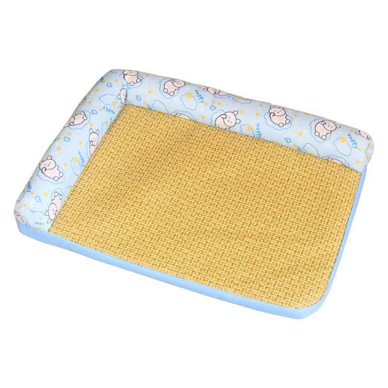 ペット用品 ペット用クールマット ペット用ベッド クールマット 猫用 犬用 接触冷感 洗える オールシーズン 普段使い・製品カテゴリ: 氷マット・カラー展開: 清新グリーンリーフ、ブルーベア、イエローフラワー・サイズ展開: S(45*35cm)、M(55*44cm)、L(65*50cm)、XL(80*60cm)・適用対象: 犬・商品タイプ: ペット用クールマット