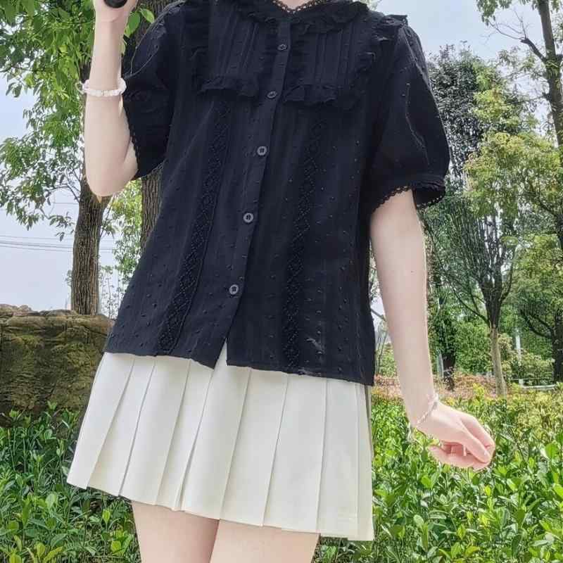 シャツ トップス レディース 半袖 綿素材 レース パフスリーブ 日系 かわいい ガーリー フェミニン 春夏 ベビードール風 柔らかい 普段使い 通学 お出かけ きれいめ ナチュラル おしゃれ 無地 ブラウス・素材: ポリエステル・主素材成分: ポリウレタン・スタイル: カジュアル・デザイン: フリル、プリーツ、レース・袖丈: ノースリーブ・シルエット: レギュラーフィット・ネックライン: スタンドカラー・カラー展開: ホワイト、アプリコット、ブラック・サイズ展開: S,M,L,XL,2XL・テイスト: コンサバ・製品カテゴリ: シャツ