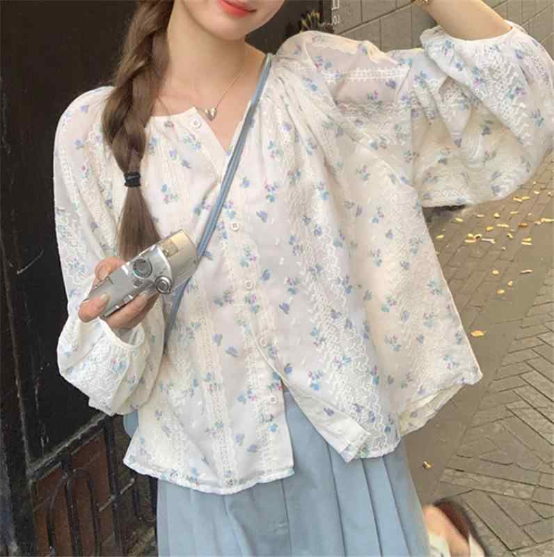 シャツ レディース 長袖 花柄 トップス 春夏 ゆったり 着痩せ かわいい フェミニン カジュアル 通勤用 普段使い オフィス 大人っぽい ナチュラル ふんわり 体型カバー シフォンブラウス・カテゴリ: シャツ・スタイル: 甜美風・素材: 涤纶（ポリエステル）・柄: 花柄・ネックライン: クルーネック・袖丈: 長袖・袖型: ランタンスリーブ・フィット感: ルーズフィット・着丈: ショート丈(40-50cm)・ディテール: ボタン・カラー展開: 花色・サイズ展開: S,M,L,XL