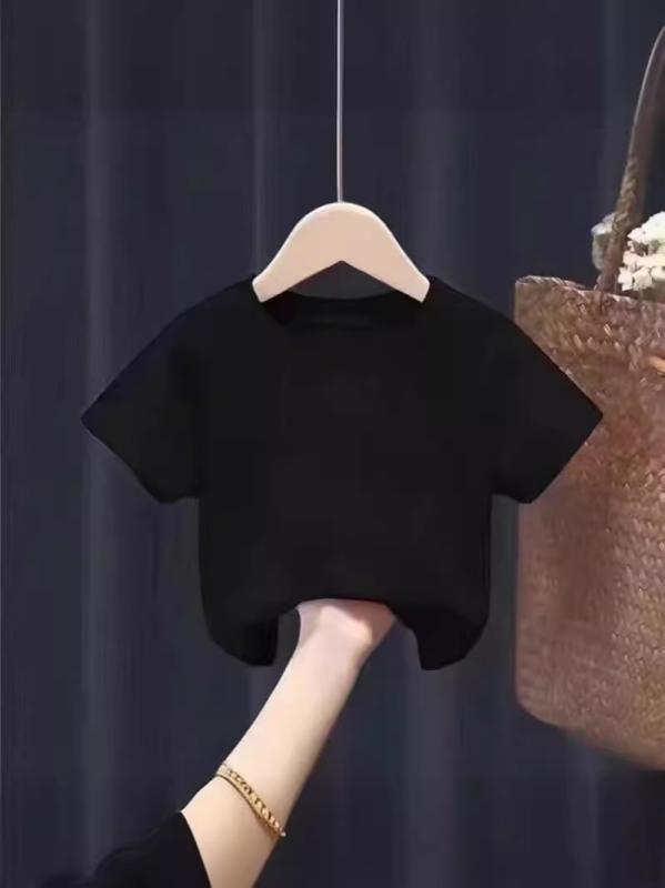 Tシャツ キッズ 男の子 女の子 半袖 通気性 軽量 普段着 トップス 子供服 春夏・カテゴリ: キッズTシャツ・スタイル: カジュアル・性別: ユニセックス・フード: なし・袖丈: 半袖・対象年齢: 8歳以上・生地の質感: 磨毛・素材: 酢酸繊維・安全基準: B類・ネックライン: クルーネック・カラー展開: 白色、黒色、赤色、オレンジレッド、黄色、青色、緑色、ピンク色、スカイブルー、ライトグリーン、紫色・サイズ展開: 100cm、110cm、120cm、130cm、140cm、150cm、160cm