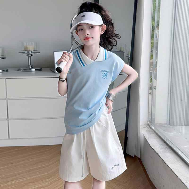 セットアップ 女の子 春夏 半袖 ブラウス キュロット 2点セット 子供服 キッズ 上下セット おしゃれ カジュアル 通園 通学 お出かけ かわいい 襟付き シンプル["・性別: 女","・スタイル: 韓国風","・セットタイプ: パンツセット","・セット点数: 2点セット","・対象年齢: 8歳以上・140cm以上","・袖丈: 半袖","・フード: なし","・パンツ丈: ショートパンツ","・生地加工: 柔軟処理","・厚み: 薄手","・柄: キャラクター","・素材: コットン混紡","・主素材成分: アセテート繊維","・主素材成分含有率: 80%","・安全基準: B類","・着用方法: プルオーバー","・カラー展開: イエロー（半袖）, ブルー（半袖）, ホワイト（スカート）, ホワイト（ショートパンツ）","・サイズ展開: 120, 130, 140, 150, 160, 170","・カテゴリ: キッズセットアップ"]