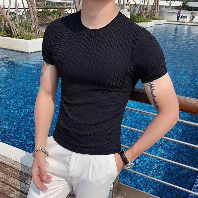 Tシャツ メンズ 半袖 ラウンドネック ボーダー 接触 スリムフィット インナー トップス カジュアル ストリート・スタイル: 青春流行・主な素材: ポリエステル・柄: ストライプ・シルエット: ルーズフィット・対象: 青少年・スタイル: プルオーバー・ネックライン: クルーネック・袖丈: 半袖・フード: なし・厚さ: 薄手・素材名: 化学繊維混紡・素材混率: 81-90%・着用シーン: カジュアル・デザイン詳細: リブ裾・カラー展開: ブラック,ホワイト・サイズ展開: M,L,XL,2XL,3XL,4XL,5XL・カテゴリー: Tシャツ・袖型: レギュラー・重量: 180-250g・機能: ・対象年齢: 大人・性別: 男性