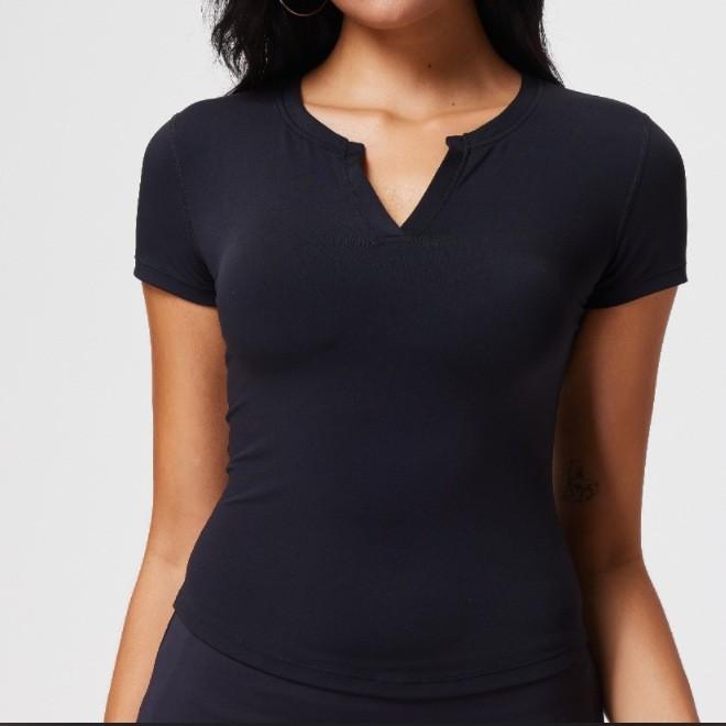 Tシャツ レディース カットソー スポーツウェア 半袖 トップス Vネック タイト スリム 吸湿速乾 通気性 伸縮性 運動 筋トレ ヨガ ピラティス ランニング フィットネス ジム ウェア カジュアル 無地 普段使い・カテゴリ: フィットネスウェア・対象: 女性・柄: 無地・サイズ誤差: 2-3cm・素材: スパンデックス混紡・素材含有量: スパンデックス75%、ライクラ25%・着用シーン: ランニング、サイクリング、ウィンタースポーツ、ダンス、球技、スイミング・カラー展開: ブラック、ホワイト、ライトブルー、コーヒー、ネイビー・サイズ展開: S、M、L、XL、XXL、XXXL
