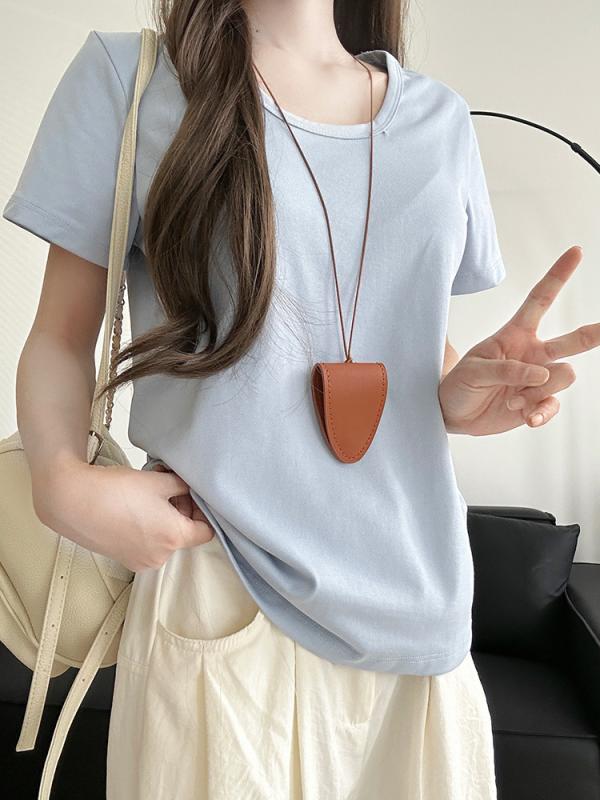 ラウンドネックショルダー 半袖 Tシャツ レディース 2025 夏 新作 スリム フィット Tシャツ 半袖 韓国 ブルー トップ生地名: スパンデックス主な生地構成: スパンデックススタイル: プルオーバー,通勤スタイル袖丈: 半袖職人技: ノーアイロン加工商品番号: QP-802バージョン: Aライン服の長さ: 超ショートスタイル (≤40CM)襟のタイプ: Vネックスリーブタイプ: レギュラースリーブ人気要素: アイスクリームの色発売年・発売時期: 2025年夏色: ホワイトグレー,白,ピンク,黒,Blueサイズ: S,M,Lスタイルタイプ: 上品通勤スタイル主な生地成分の含有量: 30% (含む) ～ 50% (含まない)スタイルタイプ: 快適でカジュアル製品カテゴリー: Tシャツ