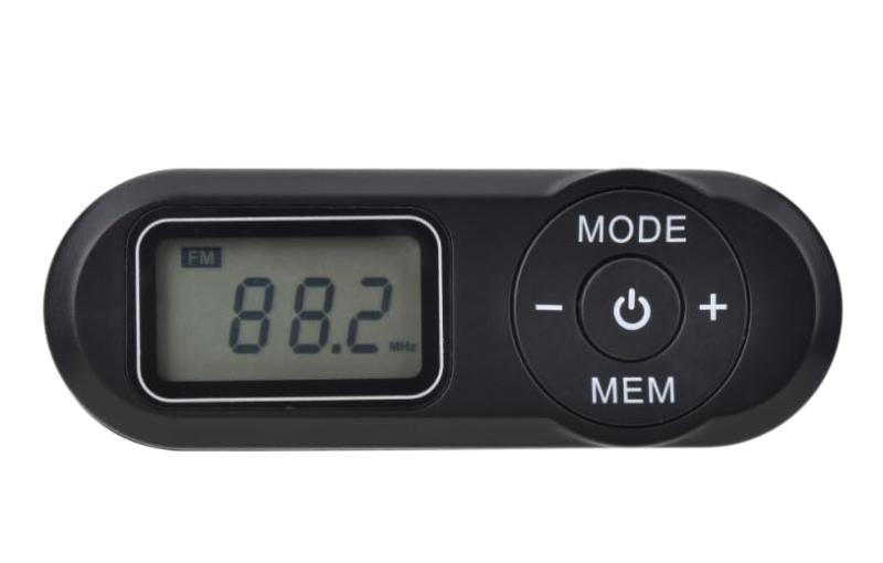 Astravox ポータブルポケット FM ラジオ 小型 防災/避難用 DSP 高感度受信機 電池駆動 電源オフメモリ機能 ワンタッチチャンネルサーチ ストラップ&amp;イヤホン付き 会議/ランニング/アウトドア1.安定した信号と優れた音質: FM: 64-108 MHz 周波数のラジオ局を受信できる新設計の FM ステレオラジオを採用しています。高音質の3.5mmヘッドホンも搭載しています。 DSP デジタル周波数変調器により信号の安定性が大幅に向上し、最新ニュース、健康百科事典、天気予報などのコンテンツを安定して正確に受信できます。2.ラジオ 小型：コンパクトなボディで片手で操作可能です。防災リュック・作業服などにストラップで固定したり、車両やキーホルダーに掛けたりできるので、いつでもどこでもお気に入りのラジオ番組を手軽にコントロールできます。3. シンプルで敏感な操作: この製品はユーザーフレンドリーな設計で、すべての機能を 5 つのボタンだけで制御できます。手動、自動、半自動のステーション検索が可能です。自動的に放送局を記憶・保存できる優れたチップを搭載しており、20局のラジオ放送局を保存でき、操作が非常に便利です。4.多目的使用：防災、避難、会議、ランニング、アウトドアなどさまざまなシーンで活用でき、バッテリー式を採用して停電などの緊急時のシーンにより対応します。5. 安定したバッテリー寿命とクリアなディスプレイ: 単4電池2本(付属していません)で駆動し、電源がなくても接続を維持できます。また、電源を切った後にステーションを記憶する機能も備えており、次回の使用時に便利です。本製品には液晶ディスプレイも付いており、高解像度の画面でリアルタイムに表示できるので、夜間や緊急時にも便利です。