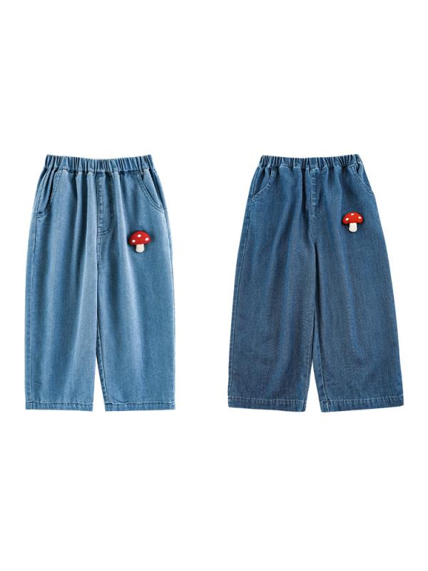 ・カテゴリ: キッズパンツ・スタイル: 韓国風・素材: テンセル65.5%・安全基準: A類・パンツ丈: ロングパンツ・対象性別: 女の子・対象年齢: 中小童（3〜8歳、身長100〜140cm）・スタイル詳細: デニムパンツ・生地加工: 柔軟処理・柄: キャラクター・股上: 中腰・カラー展開: 浅藍色、深藍色・サイズ展開: 80cm、90cm、100cm、110cm、120cm、130cm、140cm