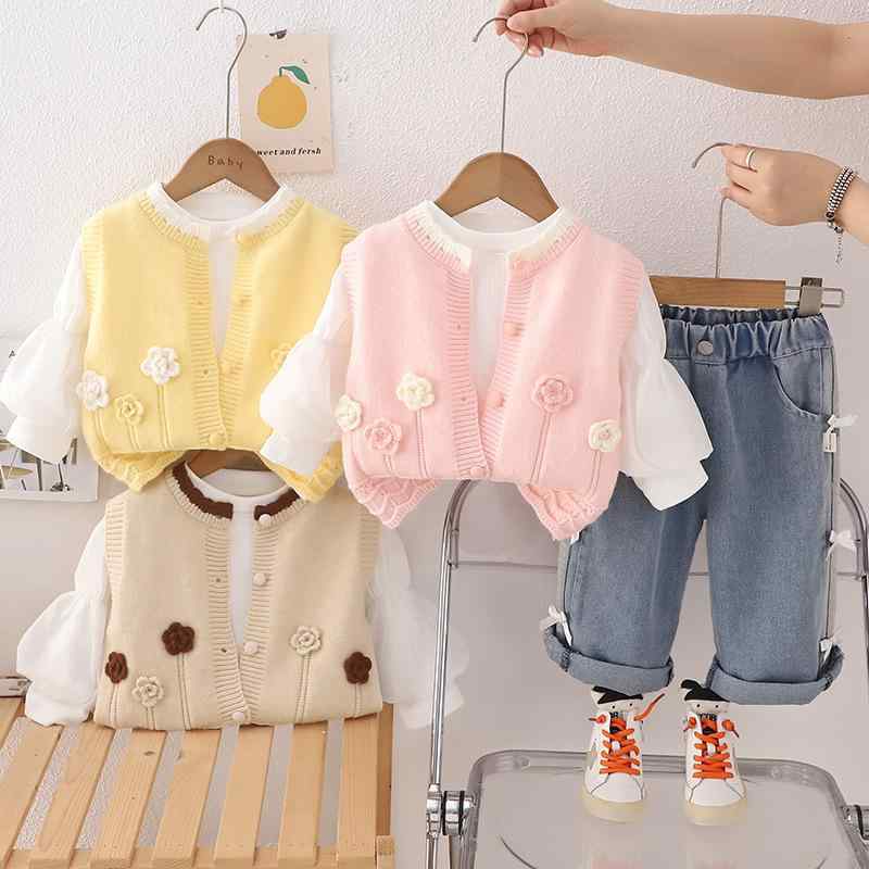 セットアップ 女の子 キッズ ベビー 子供 子供服 トップス 長袖 アウター カーディガン ニット セーター カットソー ロングパンツ ズボン 3点セット 立体フラワー 花モチーフ 秋冬 秋服 春秋 かわいい おしゃれ お出かけ 普段着 通園児 通学