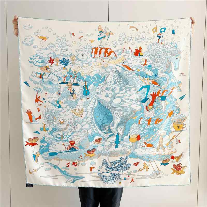 ・カテゴリ: 方巾・カラー展開: 漫步云端白色、漫步云端藏藍・長さ: 88cm・織り方: 斜め織り・デザイン: アシンメトリー・スタイル: ビジネス、万能、ミニマル、カジュアル、オフィス、欧米、ラグジュアリー、エレガント・素材: シルク100%・柄: プリント・サイズ: 90*90cm
