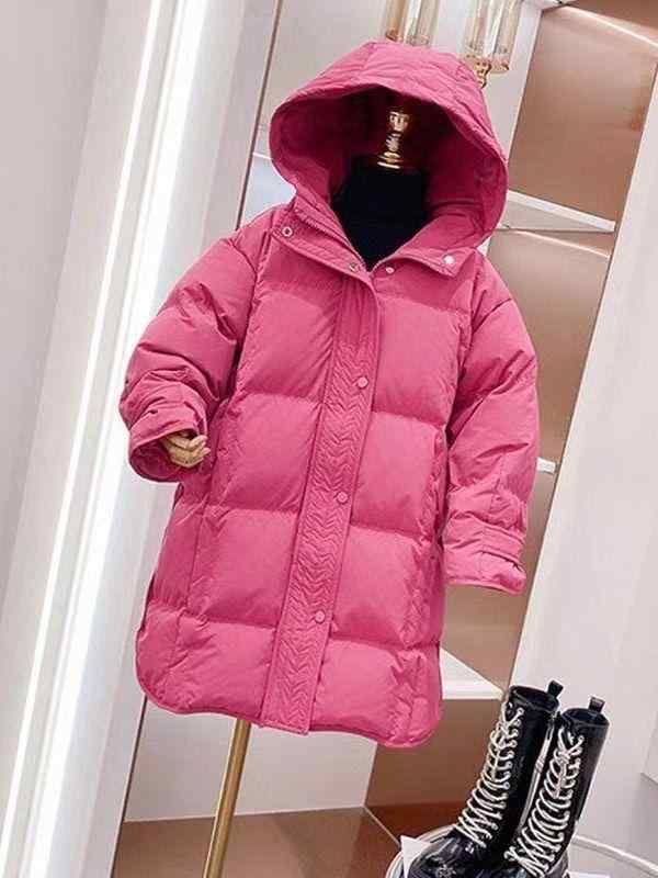 ・カテゴリ: 子供用綿入りコート・対象性別: 女の子・スタイル: 韓国風・対象年齢: 中大童（8歳以上、身長140cm以上）・生地加工: UVカット、柔軟加工・詰め物: ポリエステル100%・フード: なし・厚さ: 極厚・柄: 無地・デザイン要素: 可愛い、プリンセス・主な素材: 化学繊維混紡（ポリエステル80%）・裏地素材: 綿80%・安全基準: B類・開閉仕様: ファスナー・襟型: ハイネック・ライナータイプ: コットンライナー・カラー: ローズレッド・サイズ展開: 110cm、120cm、130cm、140cm、150cm、160cm、170cm