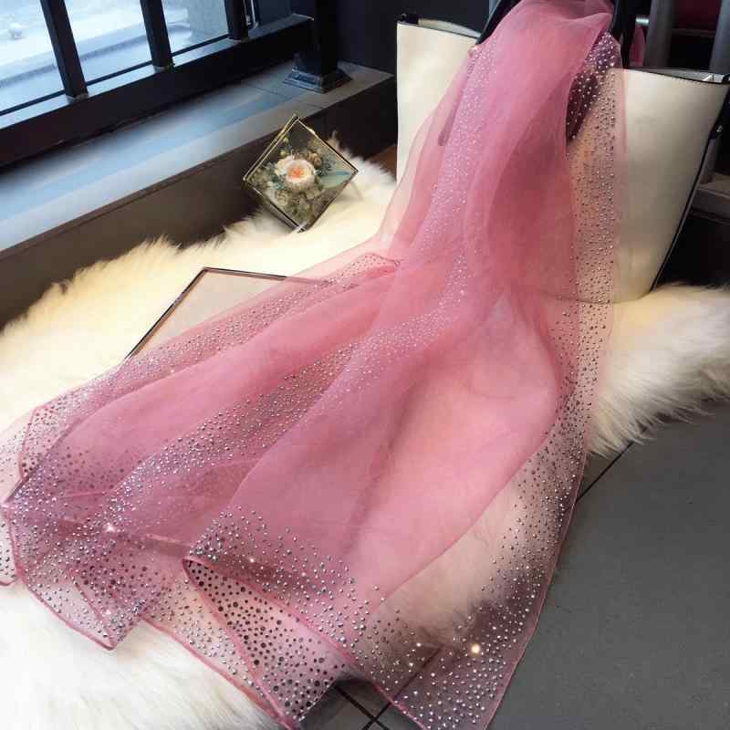 ・カテゴリ: マフラー、スカーフ・カラー展開: ピンク、ダークグレー・幅: 75cm・織り方: 平織り・機能: 多機能・対象: 女性