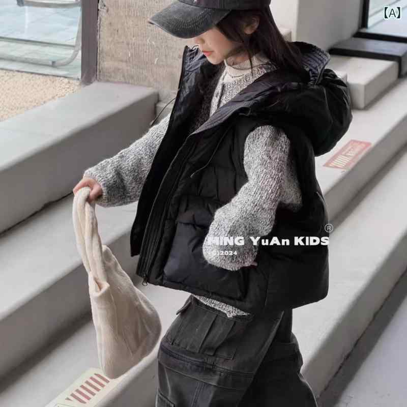 ベスト ダウンベスト キッズ 男の子 女の子 子ども服 羽飾 袖なし トップス アウタ...