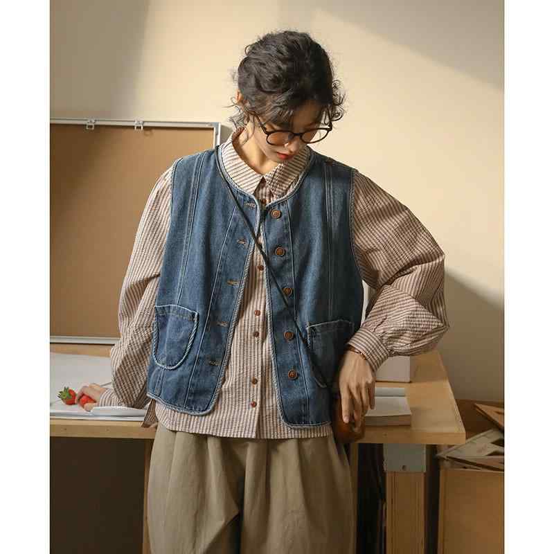 ・カテゴリ: 马甲/背心・スタイル: カジュアル、レトロ風、スイート・衣丈: ショート丈（40cm超、50cm以下）・ネックライン: クルーネック・柄: 無地・デザイン特徴: ポケット・主な素材: 綿50%以上70%未満、ポリエステル30%以下・カラー展開: ライトブルーベスト、カーキパンツ、カーキインナーシャツ・サイズ展開: フリーサイズ、S、M、L・対象: 成人女性・シルエット: レギュラー