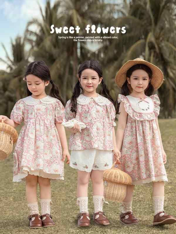 ・カテゴリ: 子供用セットアップ・対象性別: 女の子・スタイル: 韓国風・セット内容: トップス、ボトムス・対象年齢: 3〜8歳・袖丈: 半袖・パンツ丈: ショートパンツ・厚み: 薄手・柄: キャラクター・主な素材: 綿100%・カラー展開: ピンク、米白色・サイズ展開: 80cm、90cm、100cm、110cm、120cm、130cm、140cm