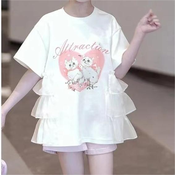 ・カテゴリ: 子供服Tシャツ・対象性別: 女の子・スタイル: カジュアル・フード: なし・袖丈: 半袖・対象年齢: 中大童（8歳以上、140cm以上）・柄: 動物、アルファベット、その他・デザイン要素: キャラクター、アルファベット、キュート・主な素材: ポリエステル50%・ネックライン: クルーネック・カラー展開: アイボリー・サイズ展開: 120cm、130cm、140cm、150cm、160cm、170cm