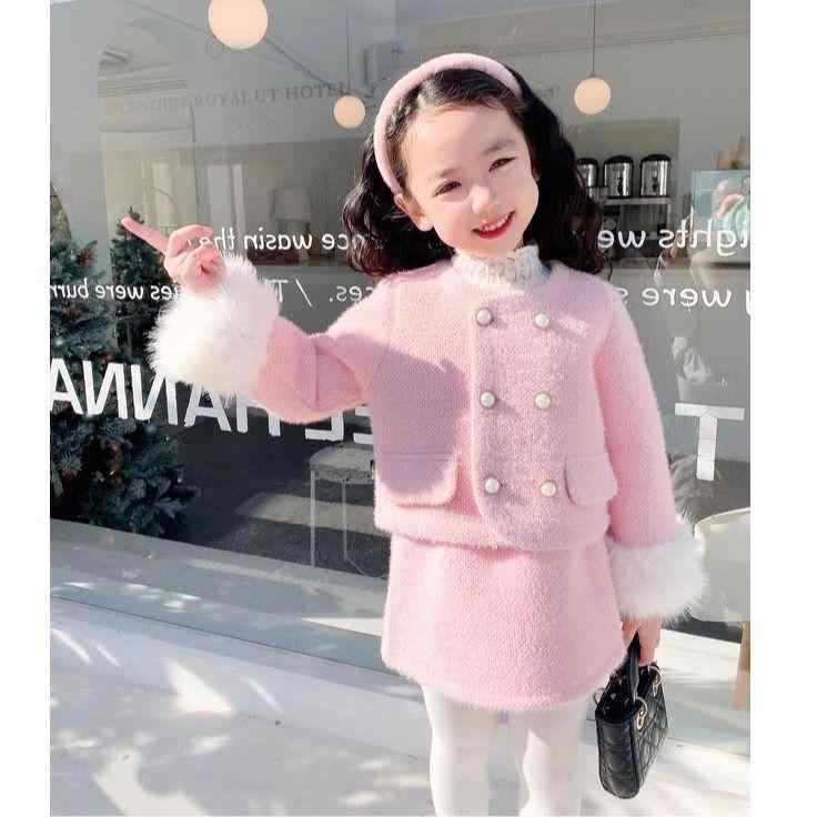 ・カテゴリ: 子供用セットアップ・対象性別: レディース・スタイル: 韓国風・セット内容: 2点セット・袖丈: 長袖・厚み: 極厚・柄: 無地・素材: ラビットファー100%・安全基準: B類・カラー展開: ピンク、ホワイト・サイズ展開: 90、100、110、120、130、140